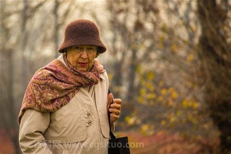 梦见死去的外婆