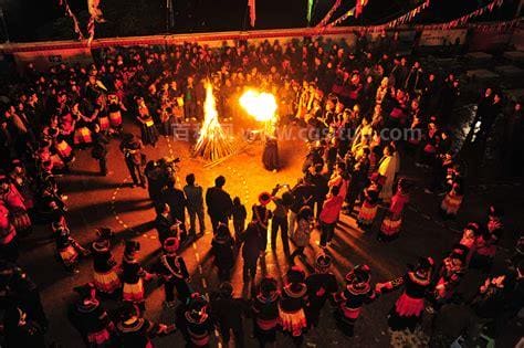 火把节是什么族的传统节日（火把节是什么民族的节日）