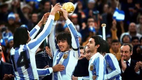 1986年世界杯冠军是谁，阿根廷男子足球队(总决赛3比2险胜西德队)