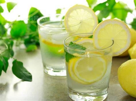 喝柠檬水的4大禁忌，早上空腹不要喝和不能用热水优质