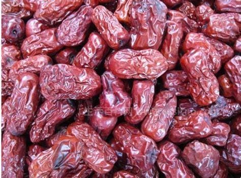 一天吃30个干红枣致命，谣言有一些副