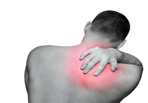 左肩膀疼痛要警惕的三种病，肩周炎/