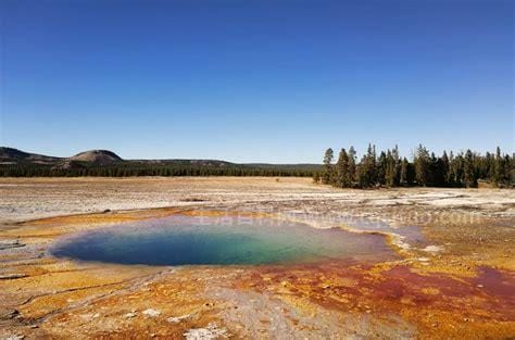 黄石公园在美国的哪个州，美国黄石公园火山爆发是什么时候