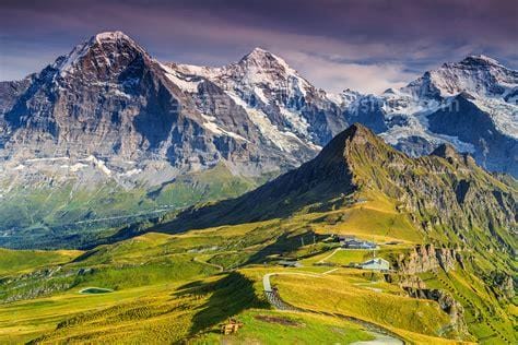 阿尔卑斯山在哪个国家，阿尔卑斯山在瑞士的哪里？具体点哪个市？