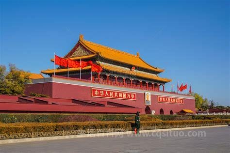 关于北京天安门的资料，北京天安门广场纪念碑在城门楼哪个方向