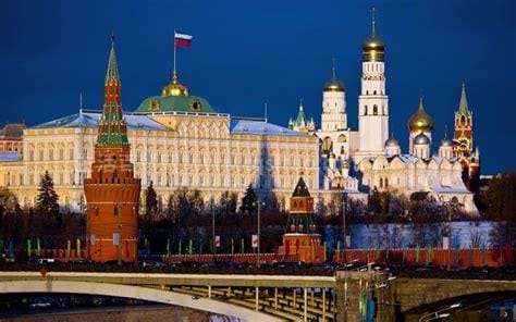 克里姆林宫在哪里，克里姆林宫坐落在俄罗斯哪座城市？