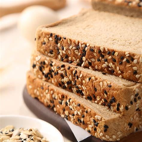 黑麦和全麦区别大揭秘,全麦面包和黑麦面包有什么区别